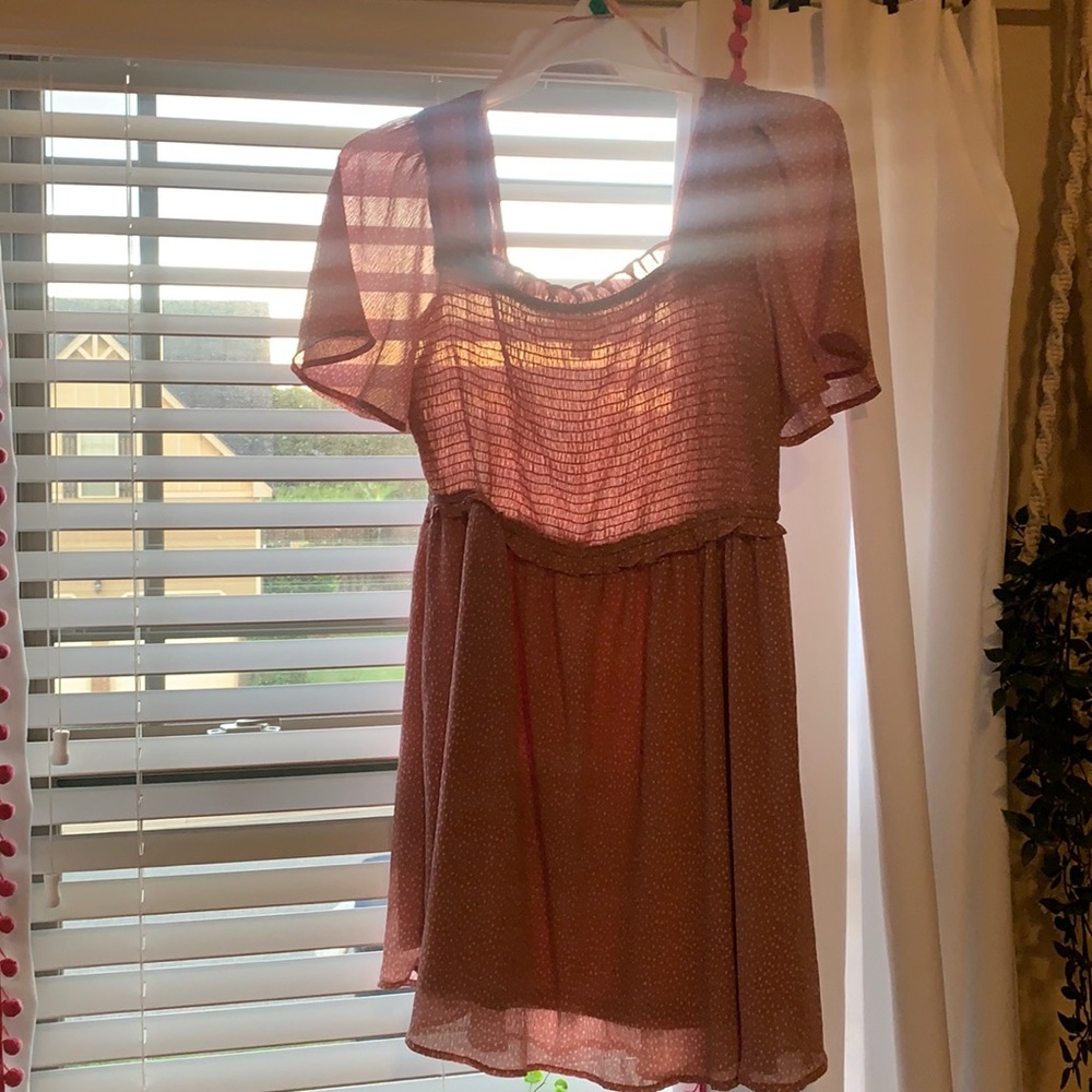 Pink loveriche dress with white detailing. Worn once!